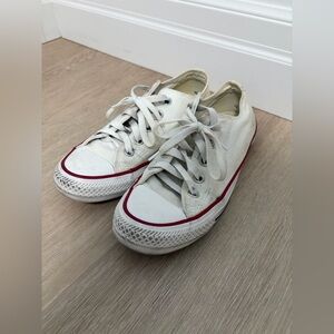 Converse Chuck Taylor All Star Women's White Low Top Sneakers Size 6